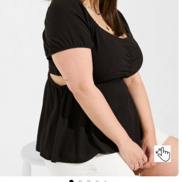 NWT - Torrid Size 2 - Babydoll Rayon Slub With Side Cutouts Top - Picture 2 of 3
